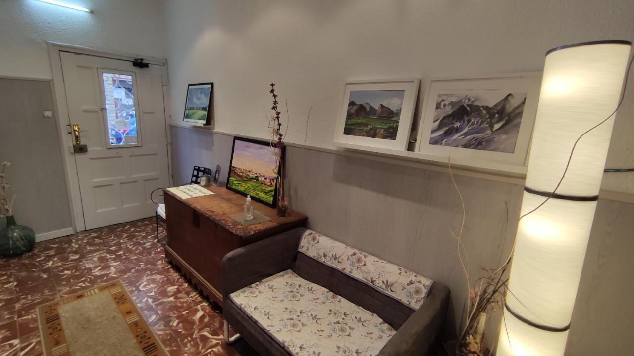 Hostal Escartin Sabiñánigo Kültér fotó