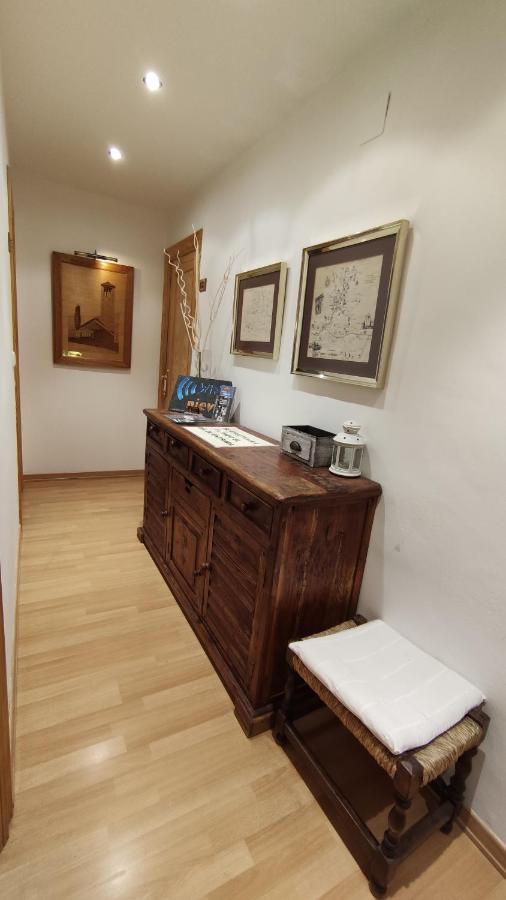 Hostal Escartin Sabiñánigo Kültér fotó