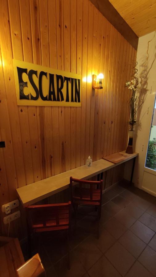 Hostal Escartin Sabiñánigo Kültér fotó
